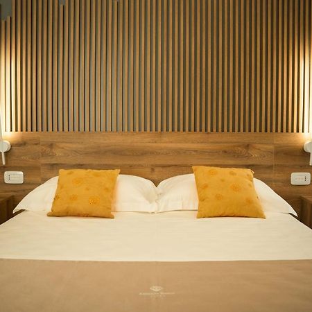 Antonio Busco Rooms Turi Exterior photo