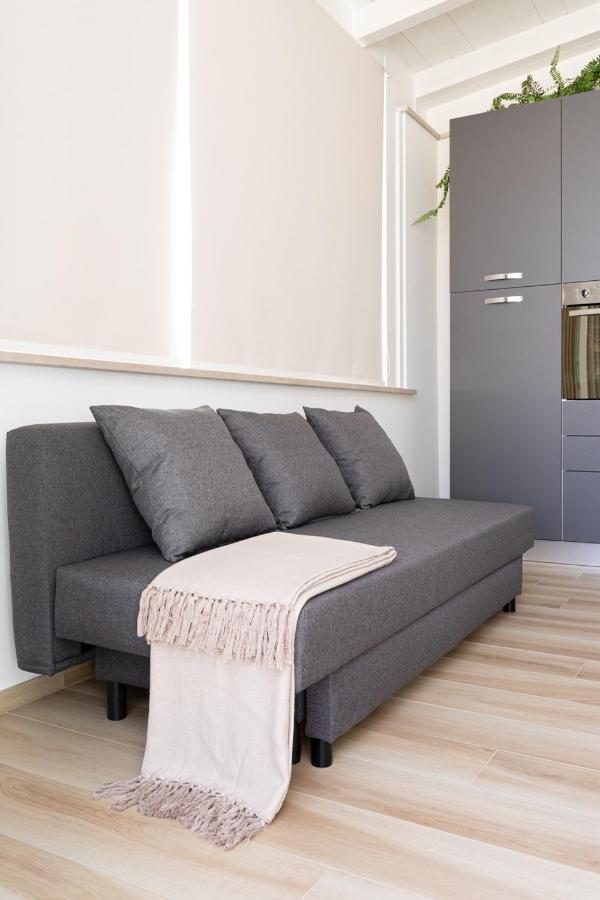 Antonio Busco Rooms Turi Exterior photo