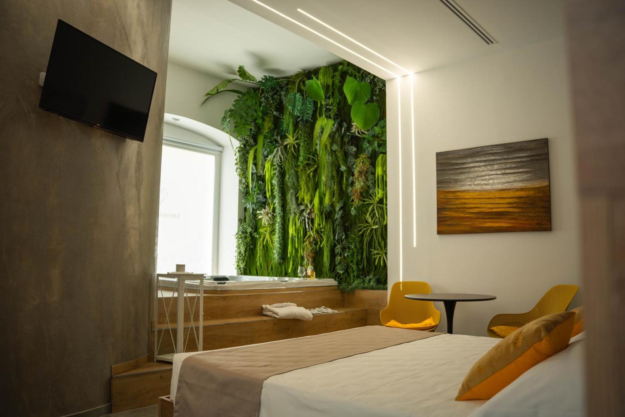 Antonio Busco Rooms Turi Exterior photo